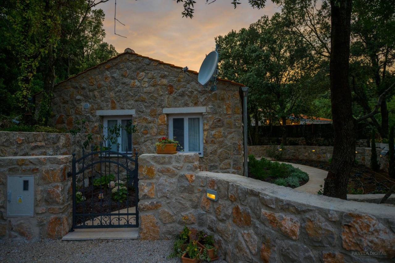 فيلا Stone House Leani Sveti Jakov المظهر الخارجي الصورة